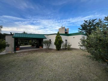 SE VENDE CASA EN BARRIO ALTO LOS PUQUIOS
