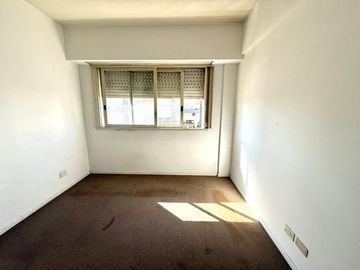 VENTA DEPTO 3 AMB BALLESTER CENTRO