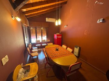 CASA 5/AMB+ESCRITORIO/GARAJE/PATIO/PILETA/QUINCHO!