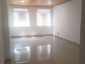 Oficina en arriendo de 1 hab. en Centro Internacional, Bogotá