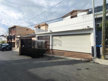 Casa en renta en Cortijo del Río, Monterrey Nuevo León Zona Sur