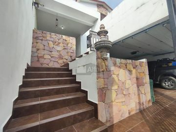 Casa en renta en Cortijo del Río, Monterrey Nuevo León Zona Sur