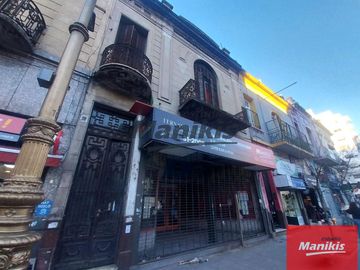Local en Av. Montes de Oca - 400 m2