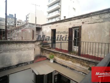 Local en Av. Montes de Oca - 400 m2