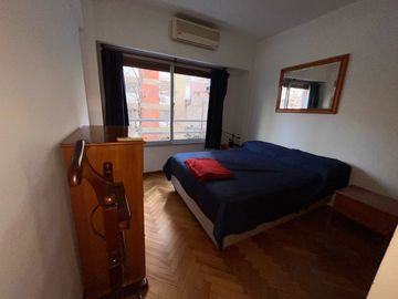 Disponible departamento en alquiler amoblado 3 ambientes en Belgrano con cochera fija cubierta!