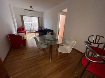 Disponible departamento en alquiler amoblado 3 ambientes en Belgrano con cochera fija cubierta!