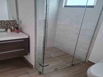 APARTAMENTO EN VENTA UBICADO EN EL POBLADO SECTOR CASTROPOL