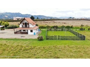 Lote en Bojaca (Cundinamarca) RAH CO: 25-150