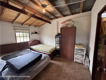 Lote en Bojaca (Cundinamarca) RAH CO: 25-150