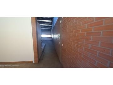 Local Comercial en Bogotá (Bogota D.C.) RAH CO: 26-266