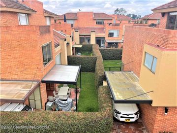 Casa en Bogotá (Bogota D.C.) RAH CO: 26-550