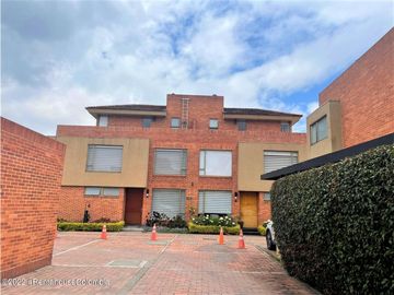 Casa en Bogotá (Bogota D.C.) RAH CO: 26-550