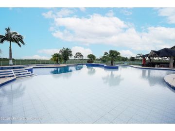 Lote en Puerto Lopez (Meta) RAH CO: 26-684