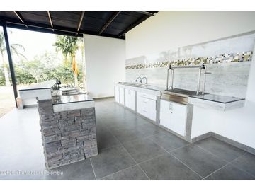 Lote en Puerto Lopez (Meta) RAH CO: 26-684