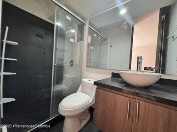 Apartamento en Bogotá (Bogota D.C.) RAH CO: 26-827