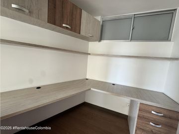 Apartamento en Bogotá (Bogota D.C.) RAH CO: 26-827