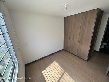 Apartamento en Bogotá (Bogota D.C.) RAH CO: 26-827