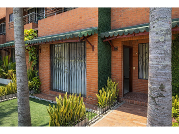 Venta Casa en Condominio El Ingenio, Sur de Cali 3992.