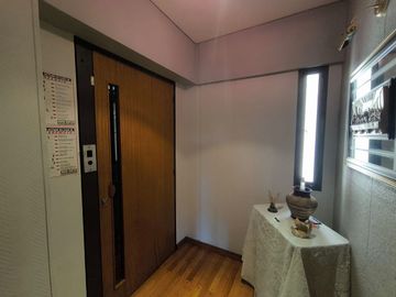 VENTA MAGNIFICO DEPARTAMENTO SEMIPISO, MICROCENTRO