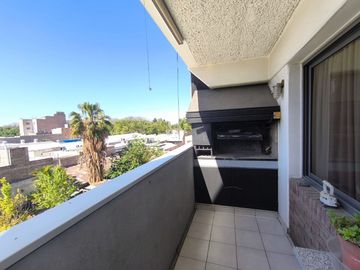 VENTA MAGNIFICO DEPARTAMENTO SEMIPISO, MICROCENTRO