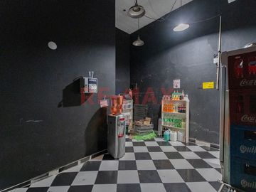 Venta Local APTO CREDITO-LINIERS