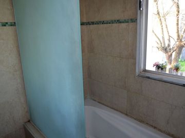 ALQUILER CASA 5 AMBIENTES EN LONGCHAMPS PILETA