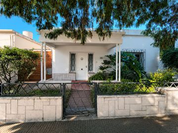 VENTA CASA 2 DORMITORIOS B° CAFFERATA ALTA GRACIA