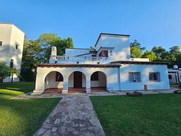 CASA FINCA EN VENTA EN MORENO PISINA PARQUE