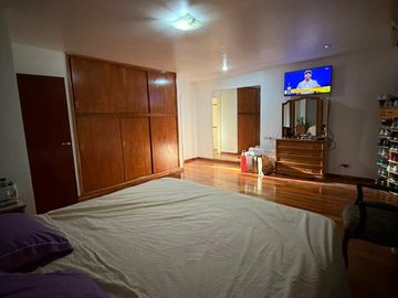 CASA DE CATEGORIA EN CIUDAD JARDIN 6 AMBIENTES