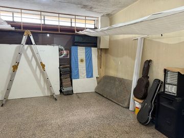 Venta Casa 4 amb en  Hurlingham c/ local y garage