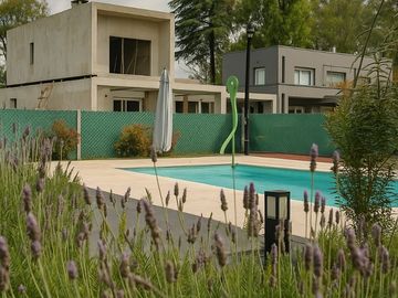 VENTA DE CASA A ESTRENAR EN LA FORESTA