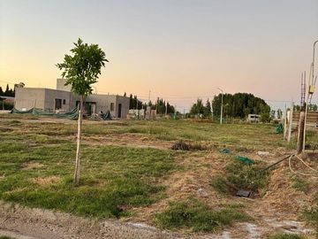 LOTE 300m-BARRIO SOL ANDINO 3, GUAYMALLÉN-MENDOZA