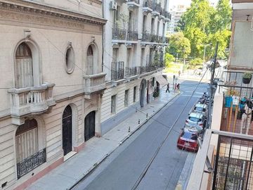 TRES AMB C/COCHERA - MEJOR ZONA CABALLITO