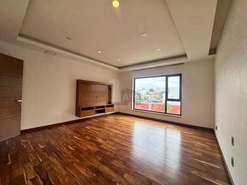 Luxury Residence Across from Town Square Metepec