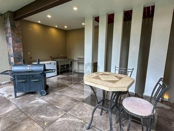Luxury Residence Across from Town Square Metepec