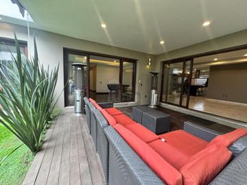 Luxury Residence Across from Town Square Metepec