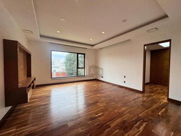 Luxury Residence Across from Town Square Metepec