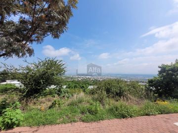 Invierte en Terreno residencial en Fraccionamiento Privado.