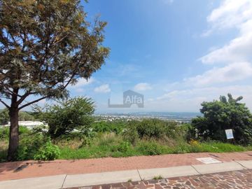 Invierte en Terreno residencial en Fraccionamiento Privado.