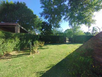 CASA DOS DORMITORIOS VENTA CITY BELL PARQUE PILETA