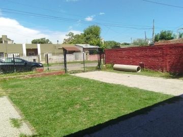 ALQUILER DE CASA DE 4 AMBIENTES EN LAFERRERE