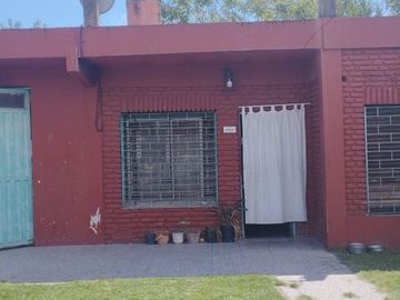 ALQUILER DE CASA DE 4 AMBIENTES EN LAFERRERE