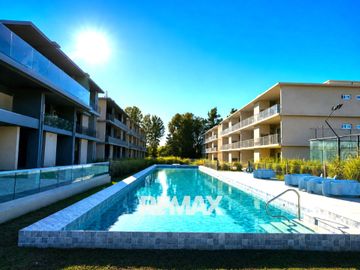 VENTA DEPARTAMENTO MONOAMBIENTE C/JARDIN EN PILAR