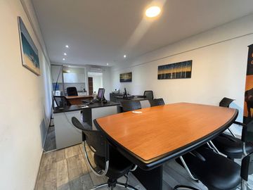Venta oficina en Agora III Complejo 46 Plaza