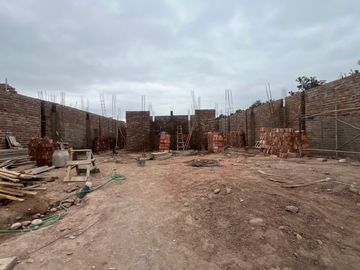 VENTA CASA 3 DORMITORIOS 2 BAÑOS MAIPU