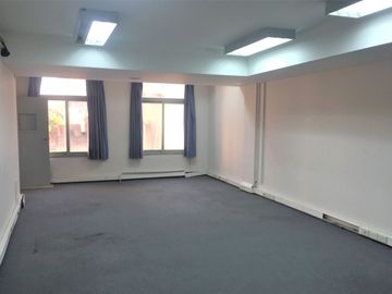 OFICINA EN VENTA TACUARI 100, MONSERRAT