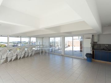 Alquiler 3 Amb. con vista al rio y cochera