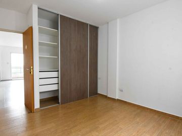 VENTA - Depto 2 ambientes con balcón APTO CREDITO