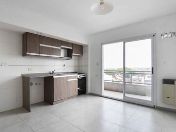 VENTA - Depto 2 ambientes con balcón APTO CREDITO