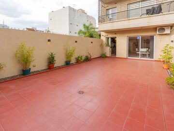 2 Ambientes c/ Patio, Quincho y Cochera en Liniers